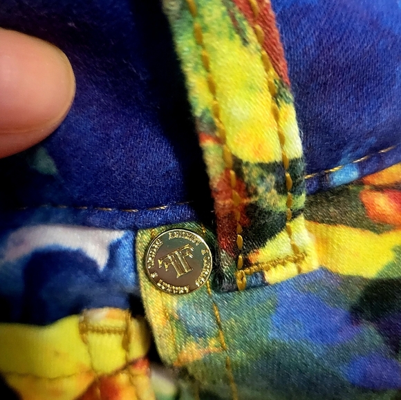 STUDIO F Jeans - Picture 5 of 6